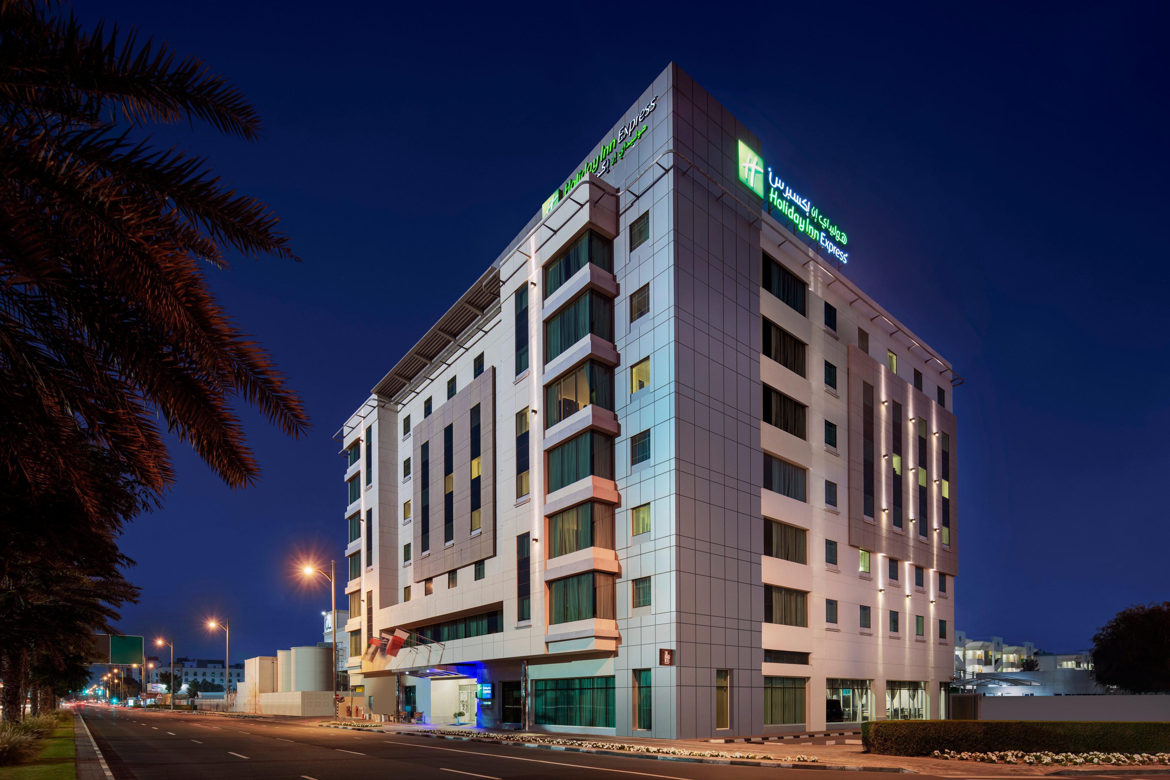 Holiday Inn Express Dubai, Jumeirah, An Ihg Hotel Екстериор снимка